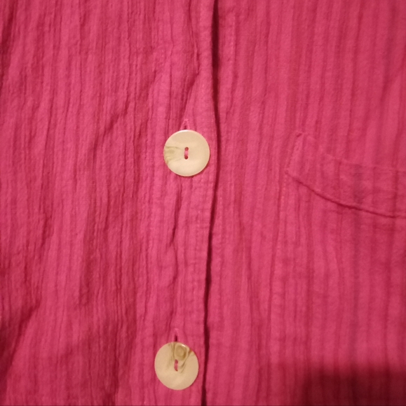 Hot pink button up shirt - Picture 3 of 13